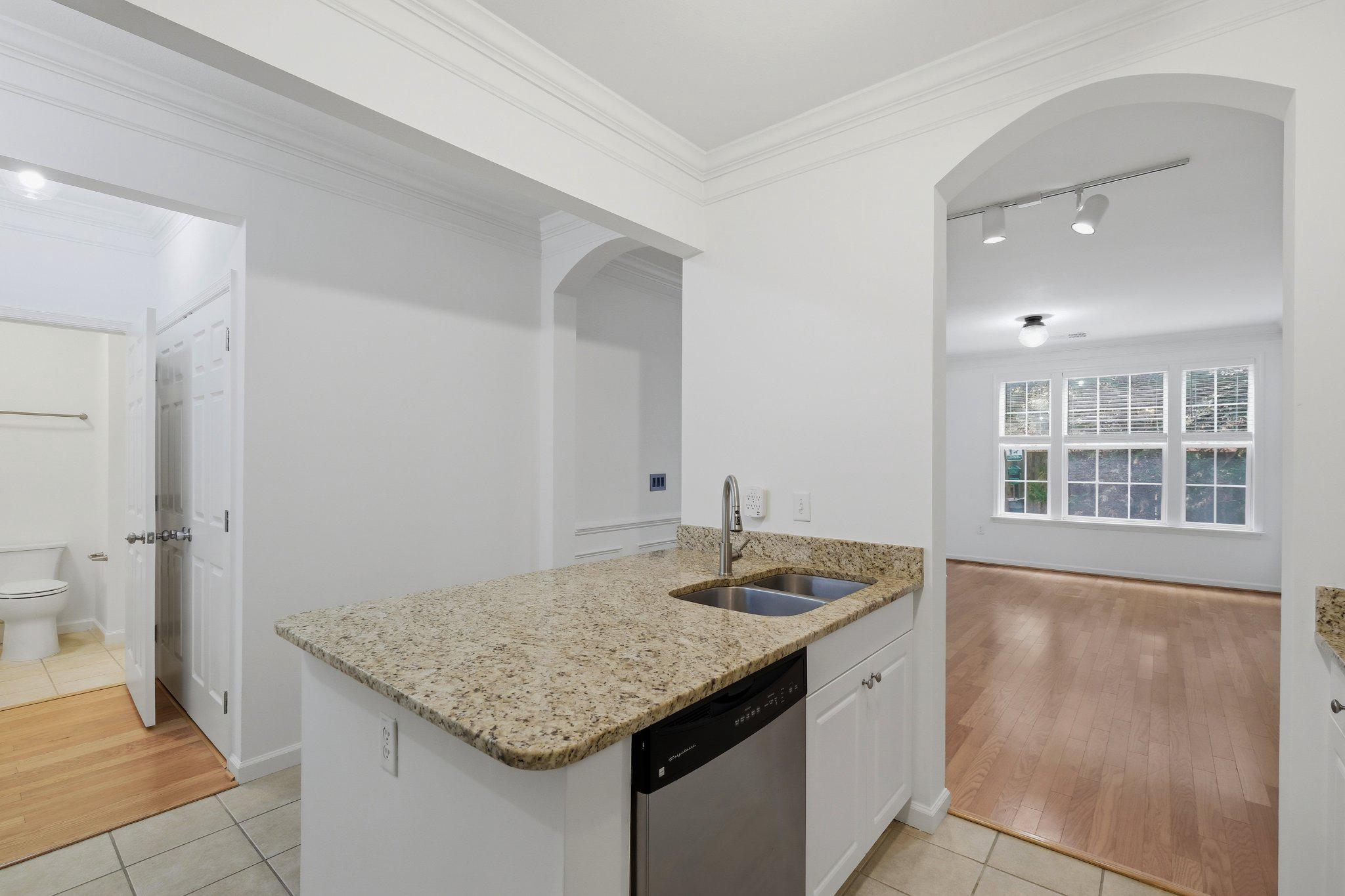 THE COLONNADE AT KENTLANDS - Residential