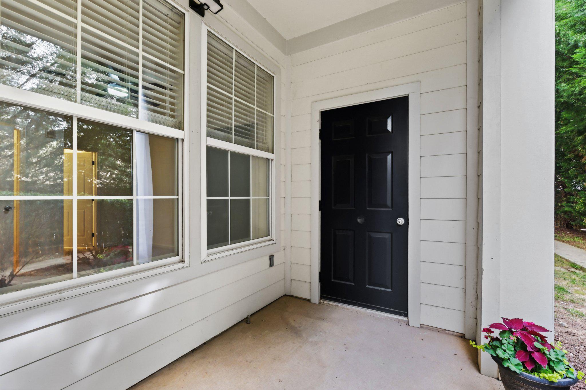 THE COLONNADE AT KENTLANDS - Residential