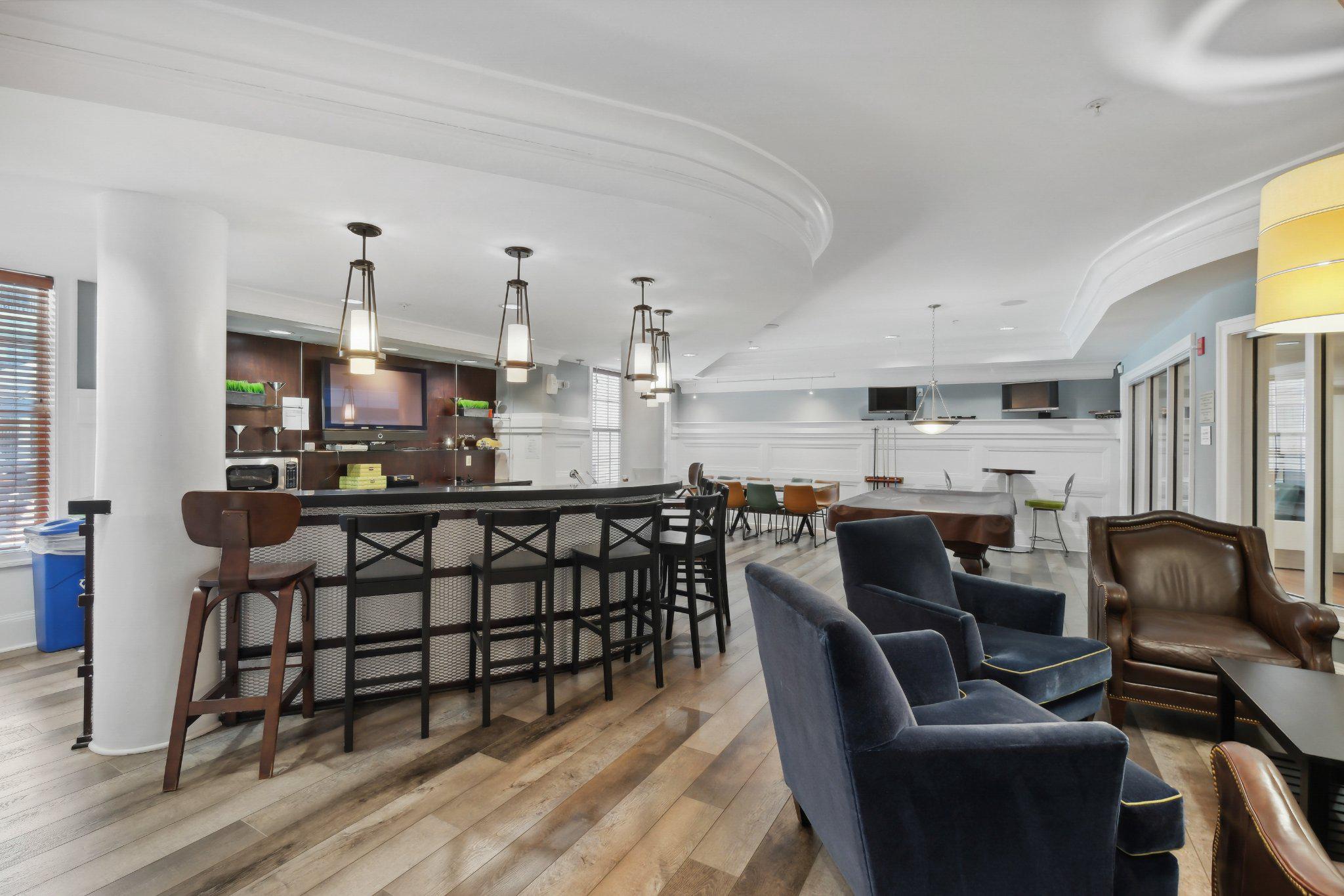 THE COLONNADE AT KENTLANDS - Residential