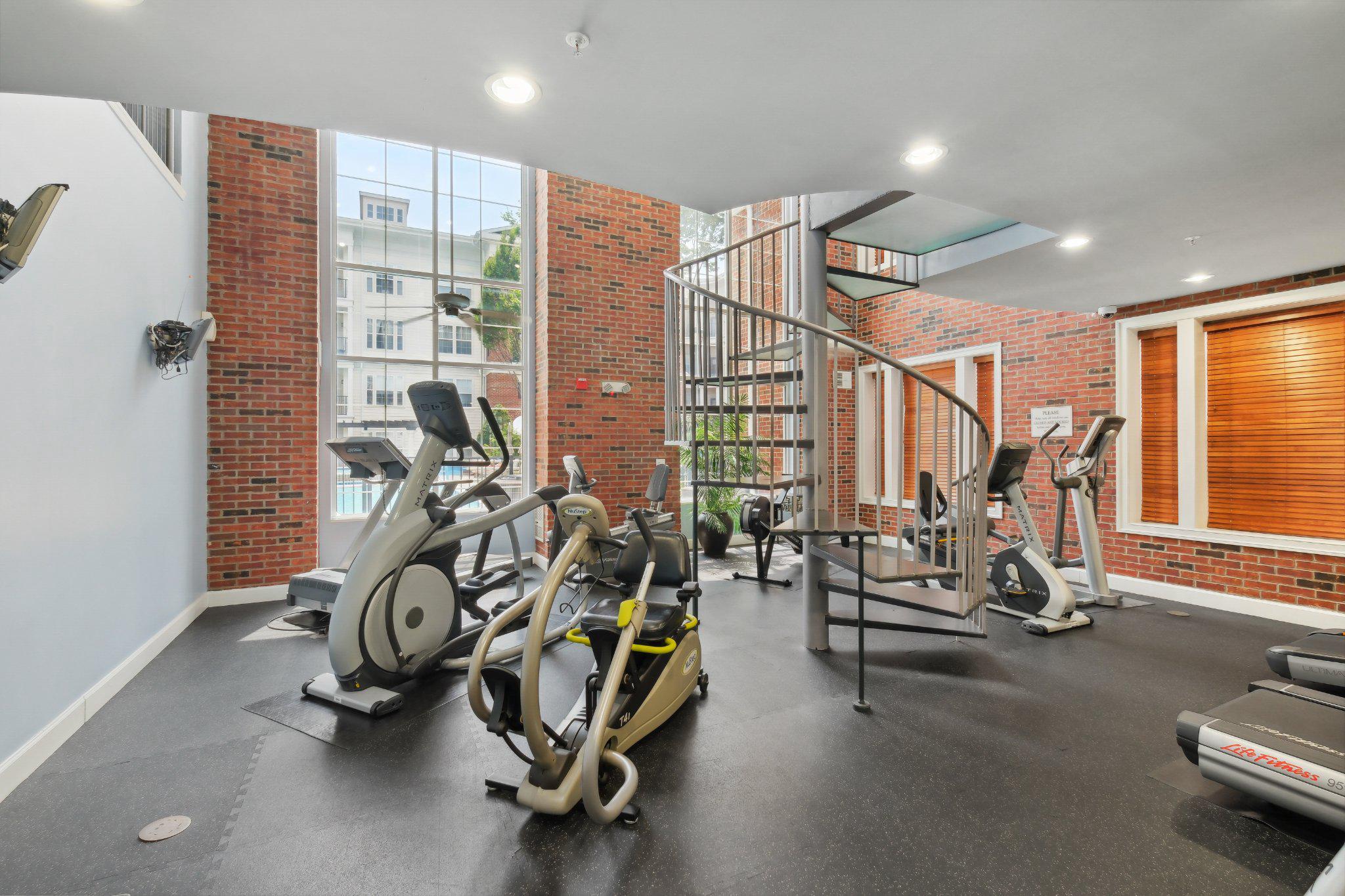 THE COLONNADE AT KENTLANDS - Residential