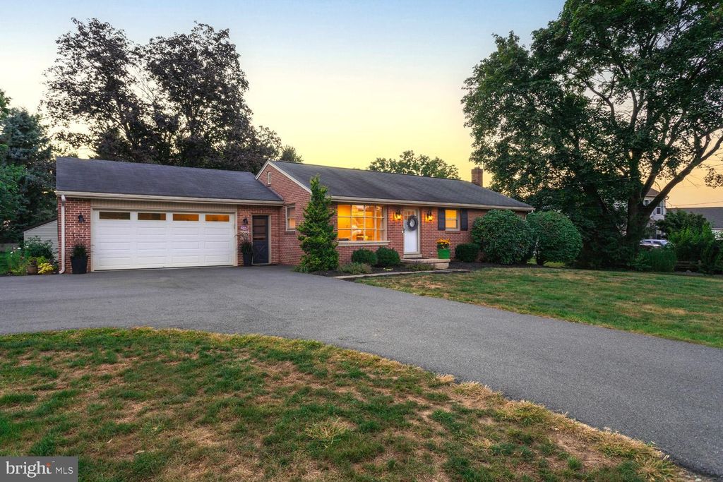 Photo of 648 Union School Road, MOUNT JOY, PA 17552 (MLS # PALA2075756)