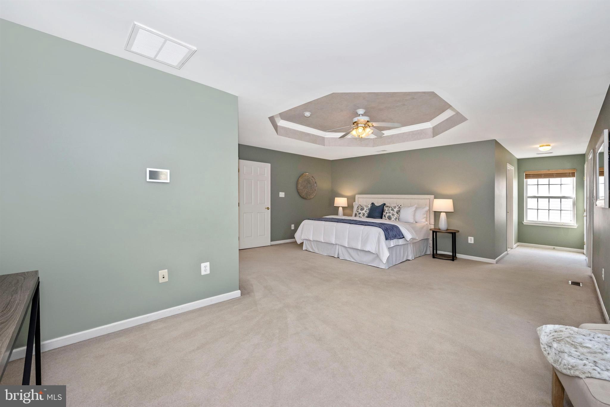 GALYN MANOR - Residential