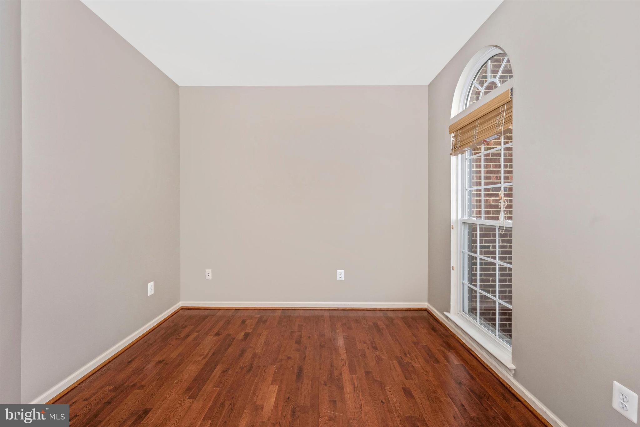 GALYN MANOR - Residential