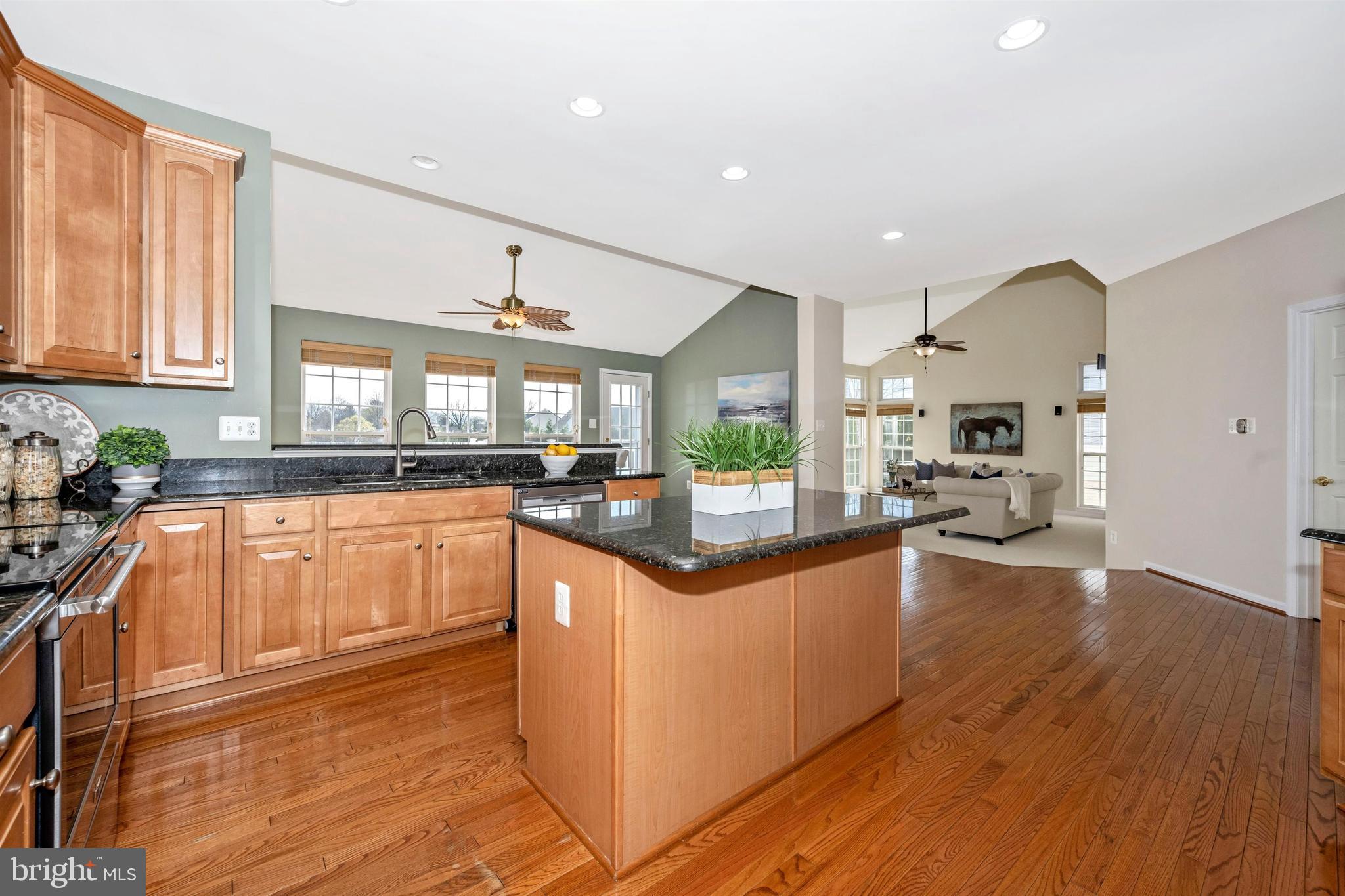 GALYN MANOR - Residential