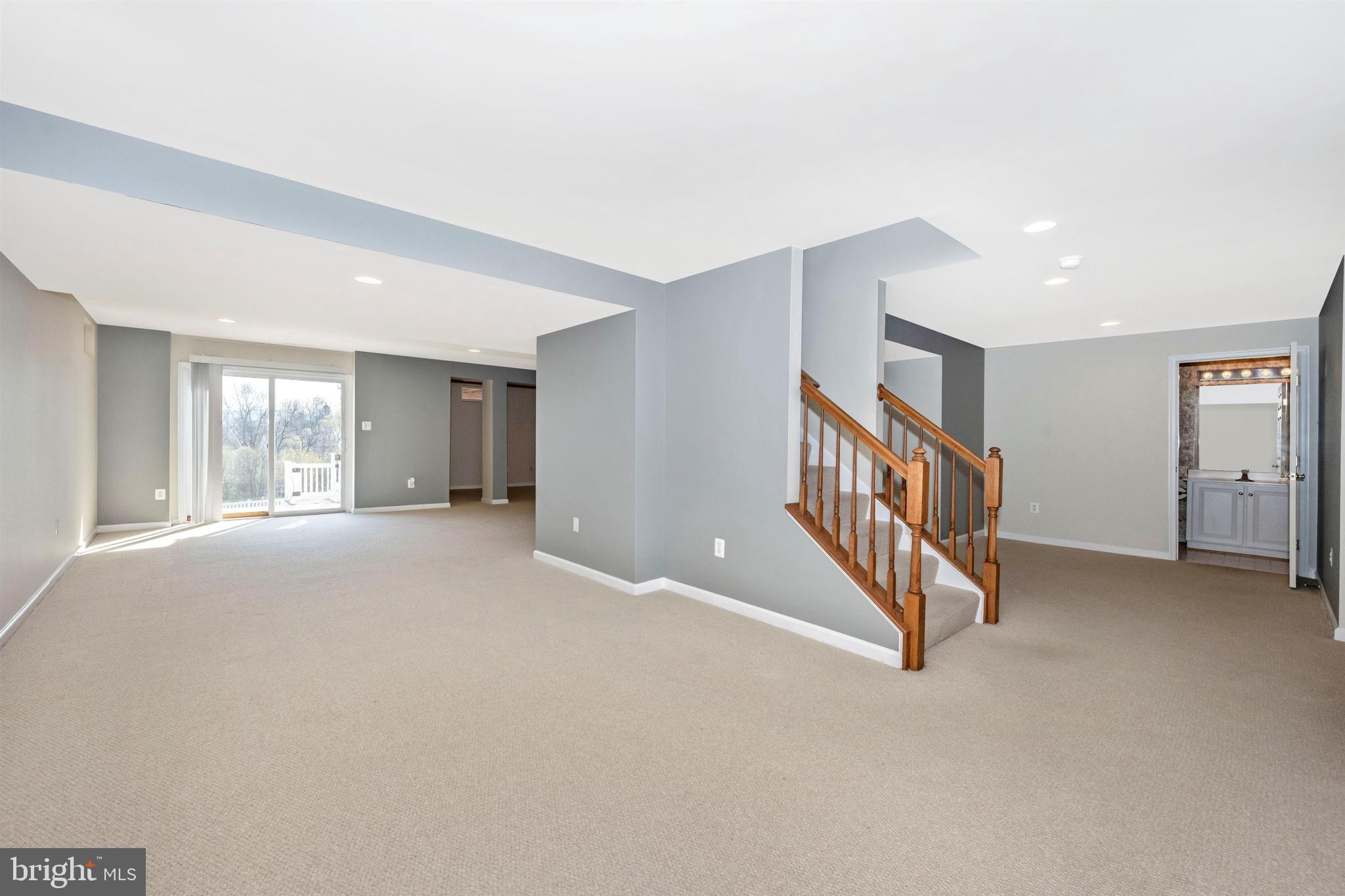 GALYN MANOR - Residential