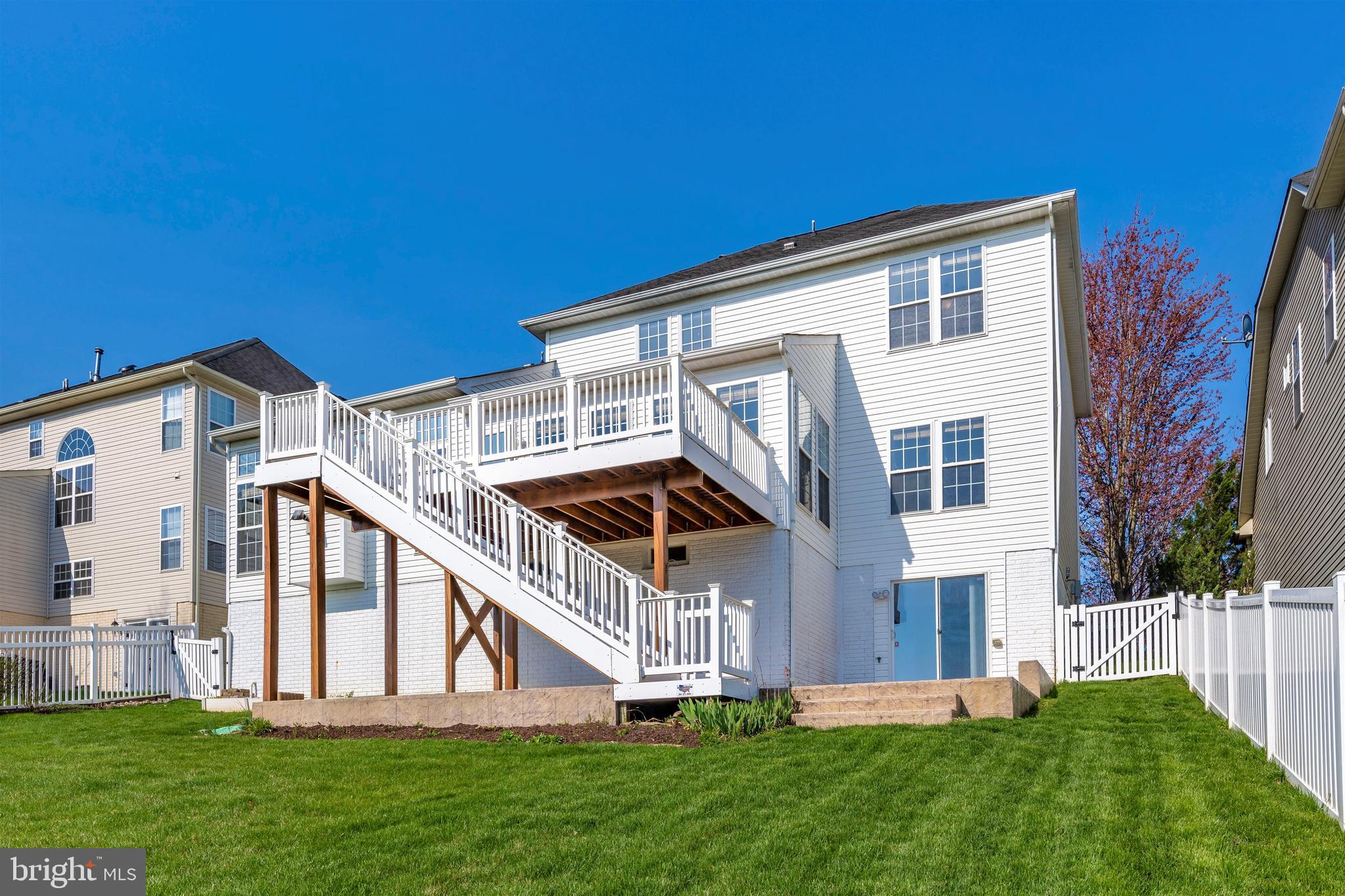 GALYN MANOR - Residential