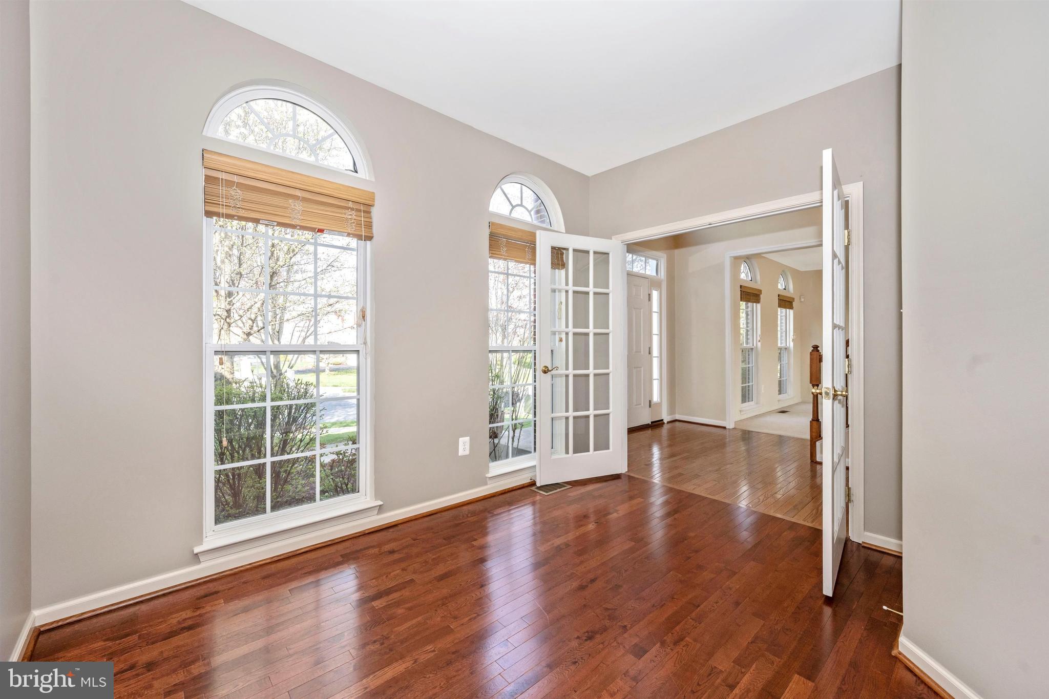 GALYN MANOR - Residential