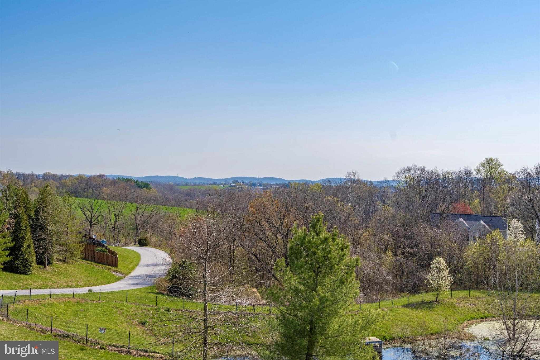 GALYN MANOR - Residential