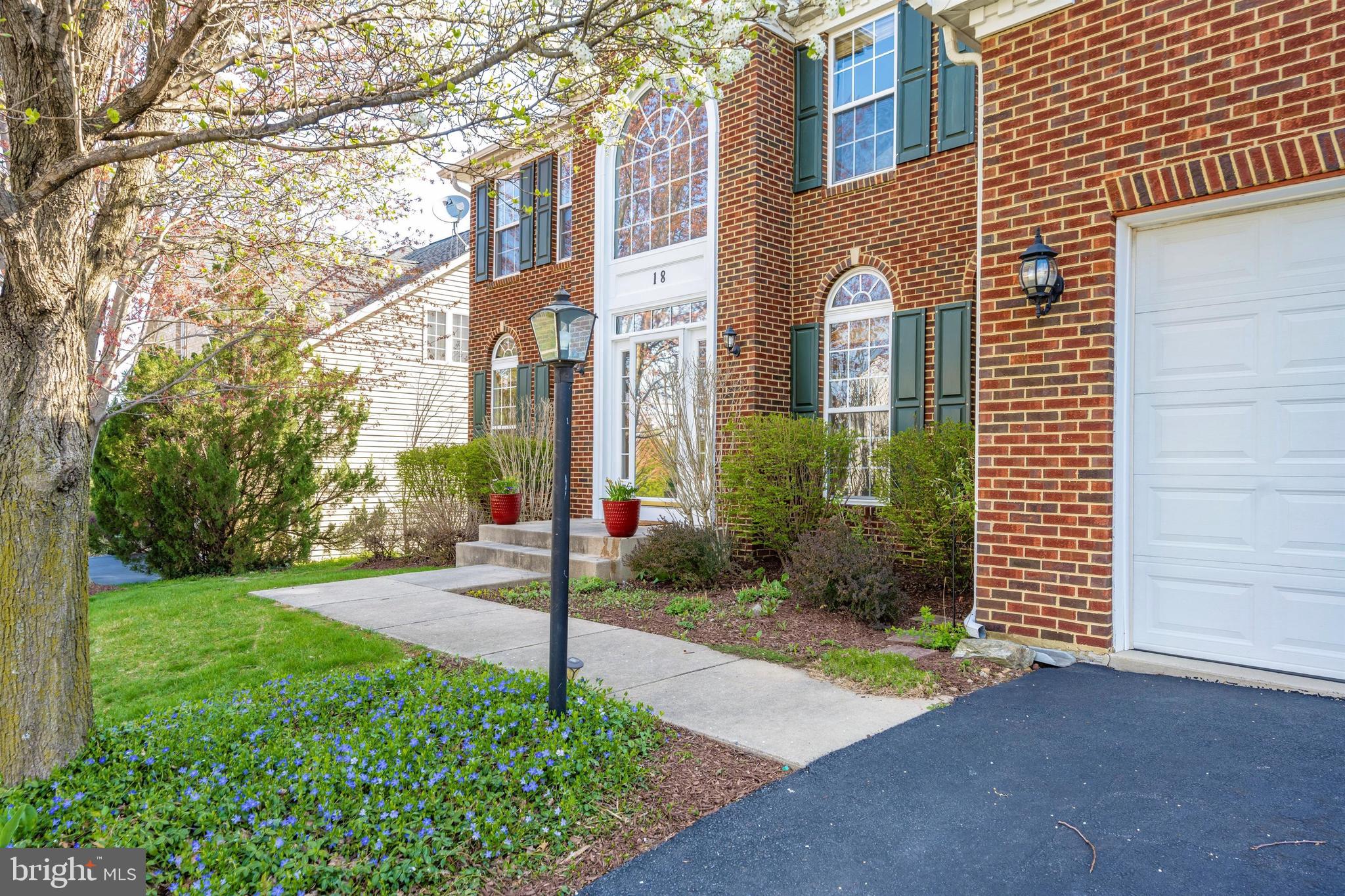 GALYN MANOR - Residential