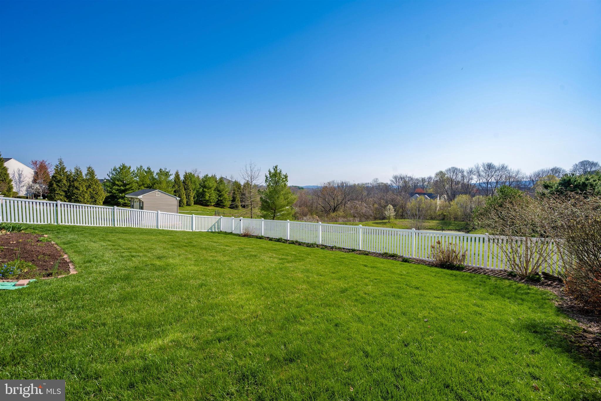 GALYN MANOR - Residential