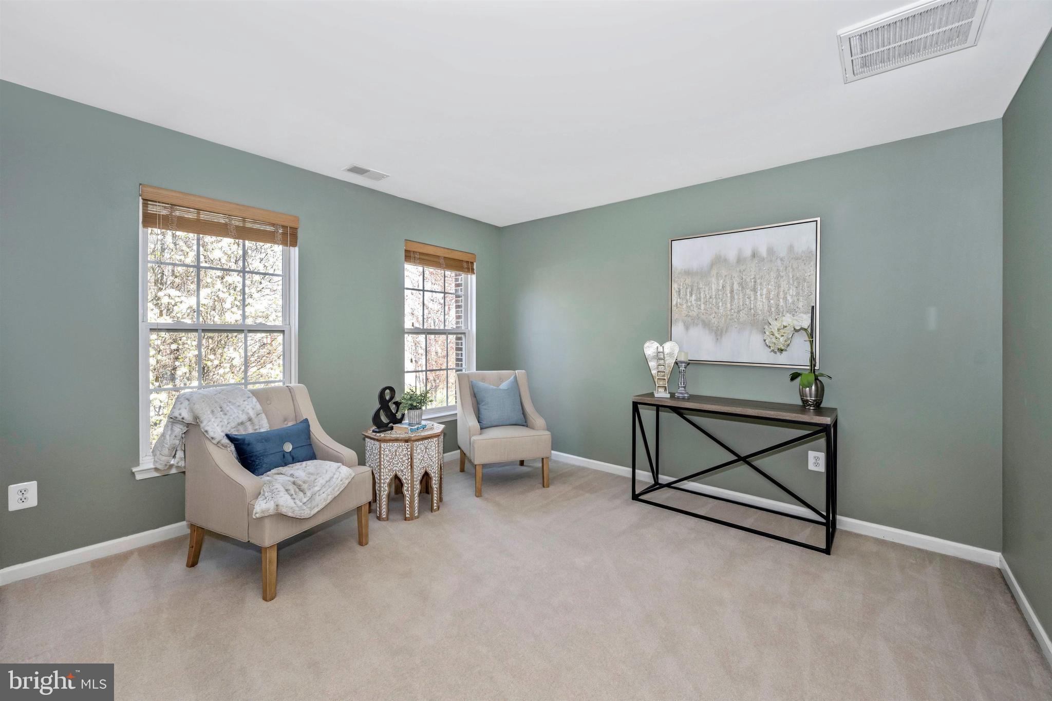 GALYN MANOR - Residential