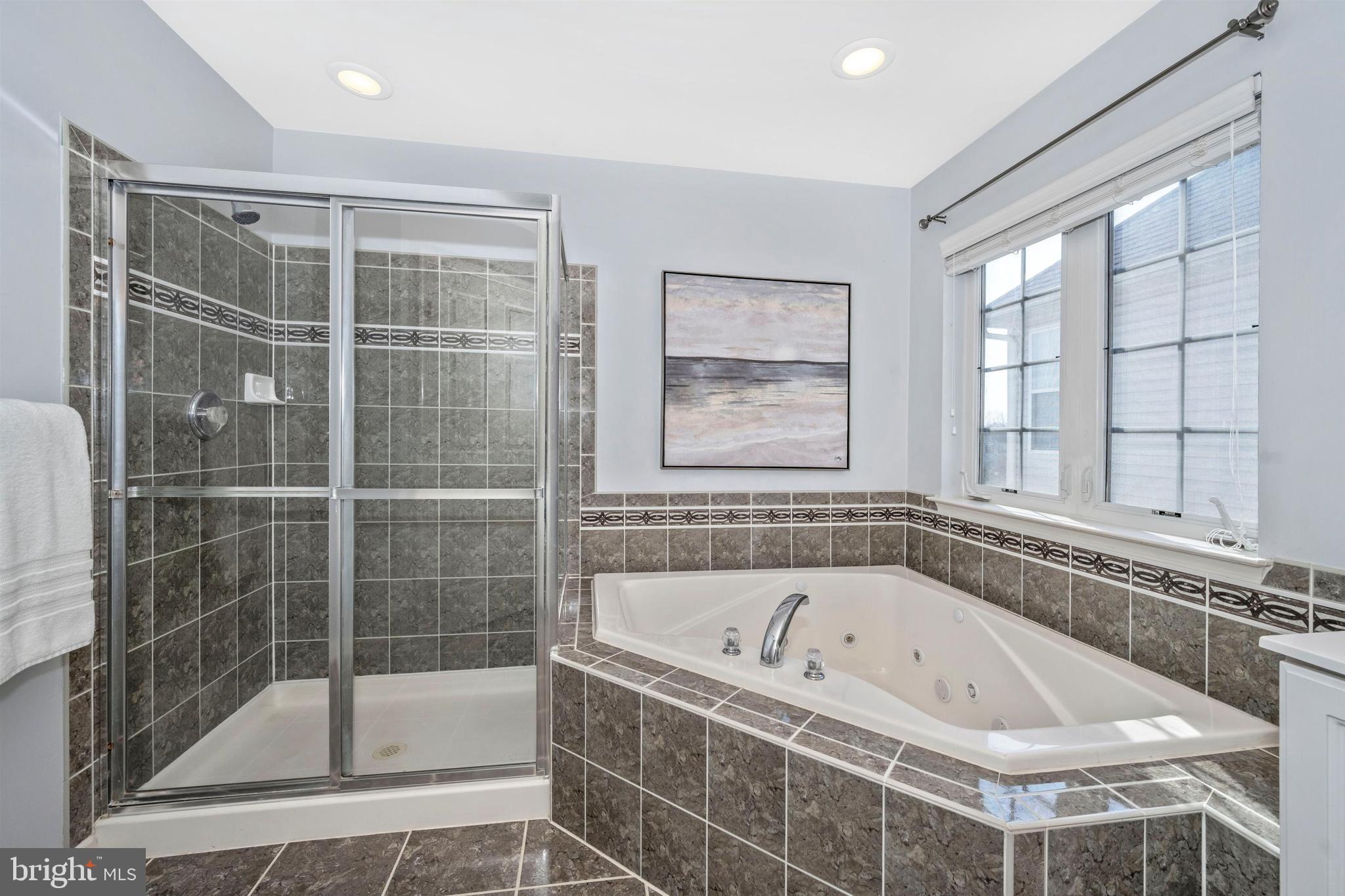 GALYN MANOR - Residential