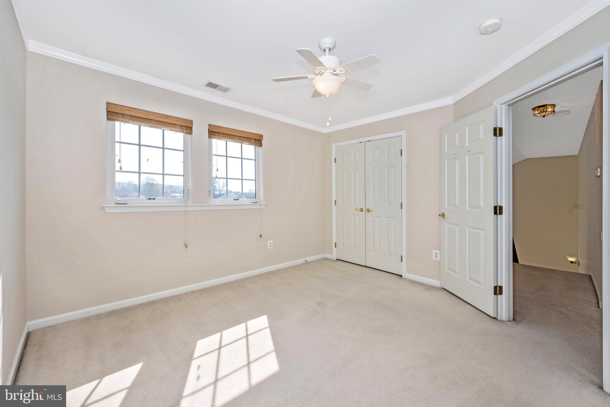 GALYN MANOR - Residential