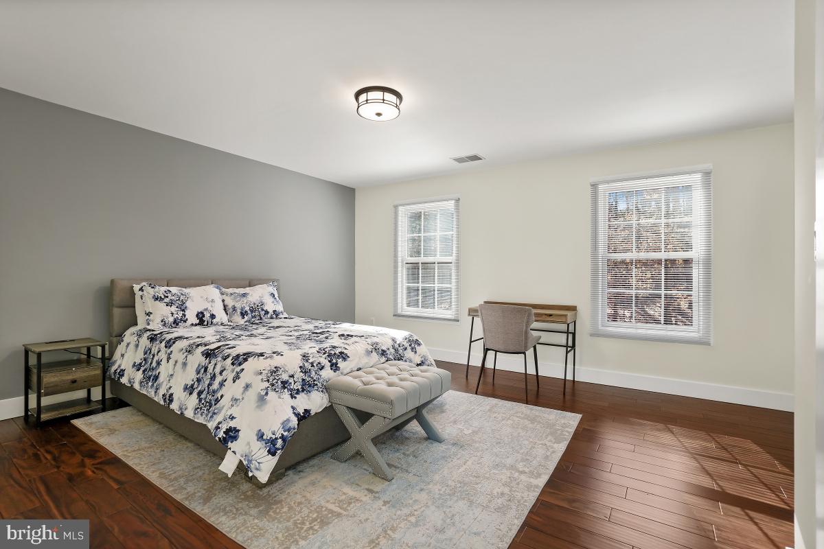 HIGHGROVE ESTATES - Residential Lease