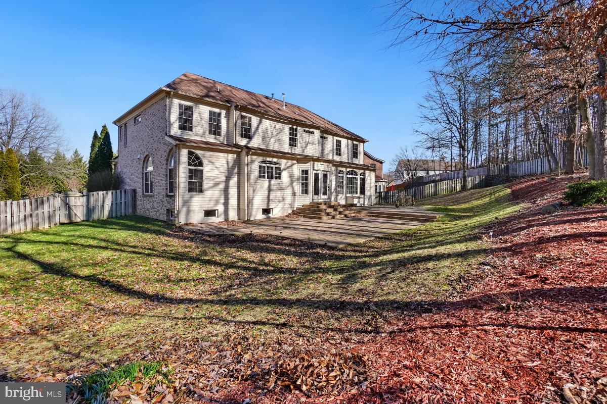 HIGHGROVE ESTATES - Residential Lease