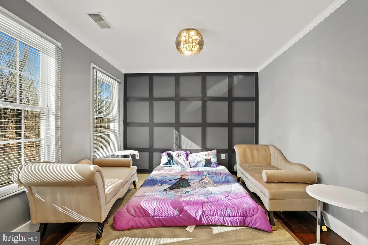 HIGHGROVE ESTATES - Residential Lease