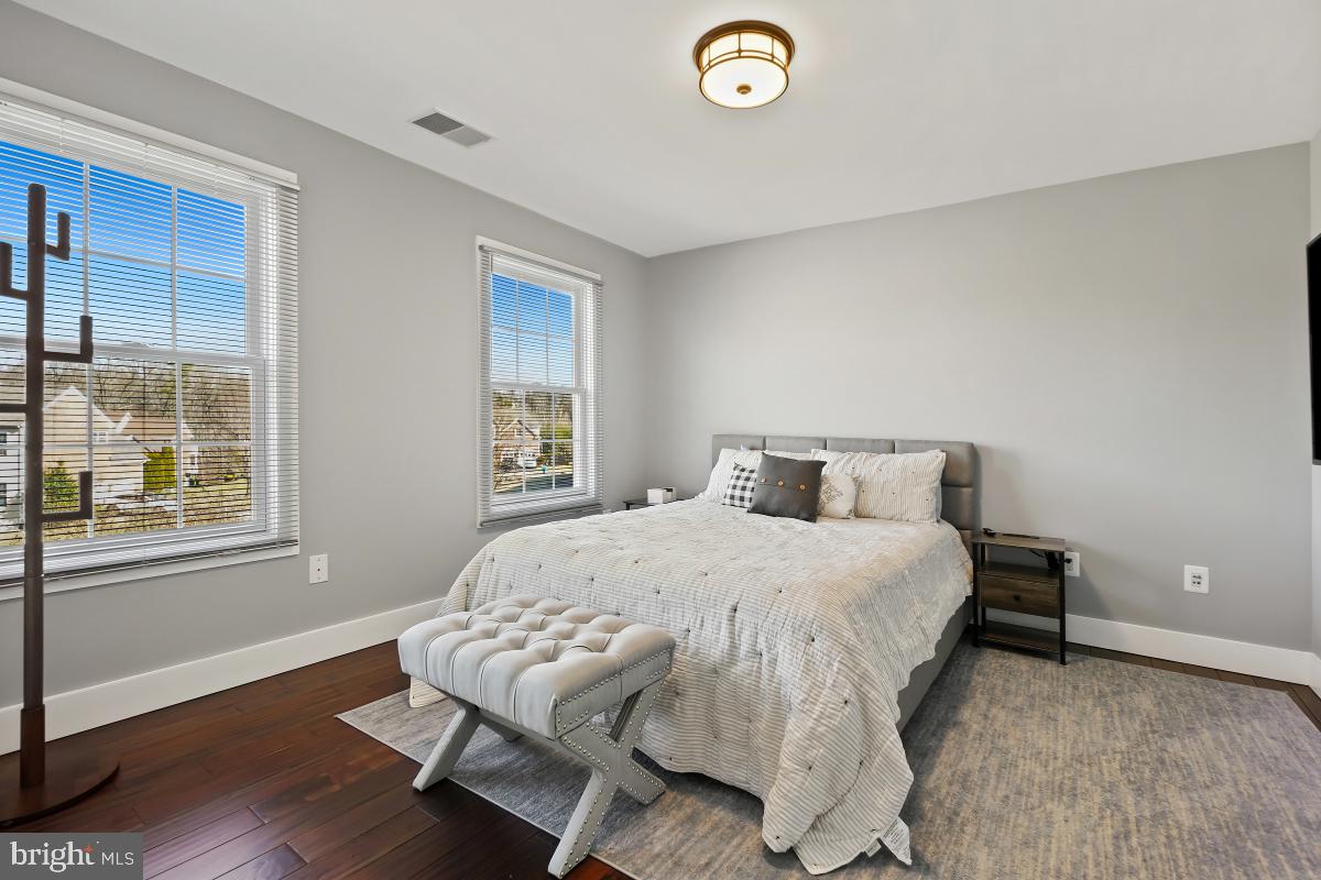 HIGHGROVE ESTATES - Residential Lease