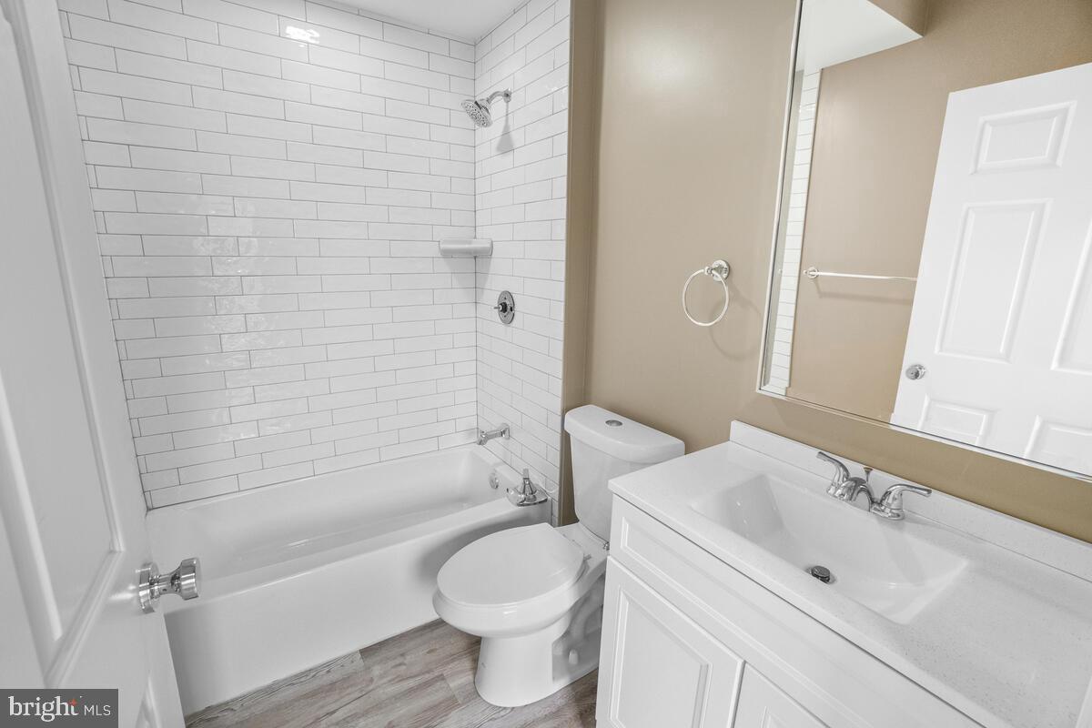 THE WARFIELDS II - Residential