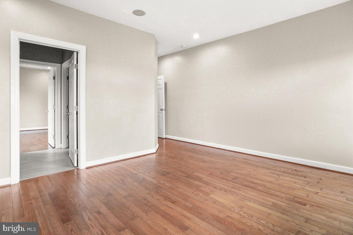 THE WARFIELDS II - Residential