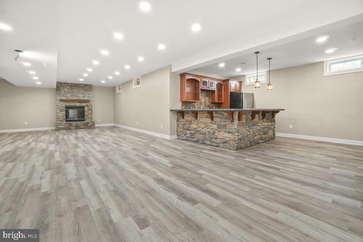 THE WARFIELDS II - Residential