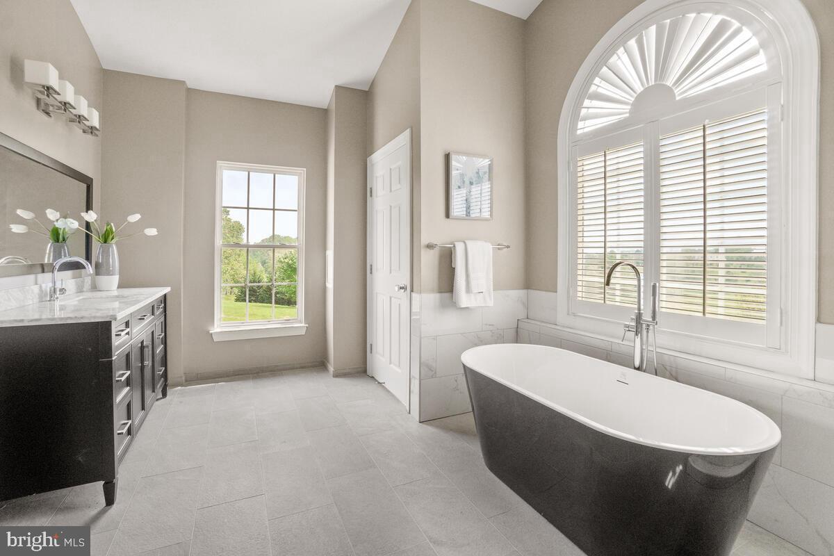 THE WARFIELDS II - Residential