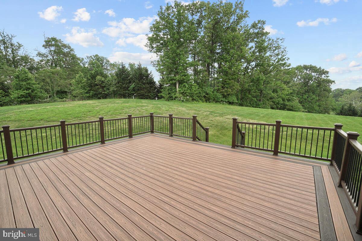 THE WARFIELDS II - Residential