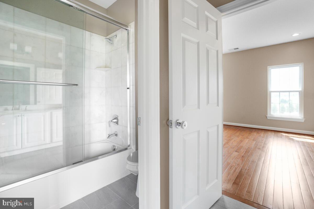 THE WARFIELDS II - Residential