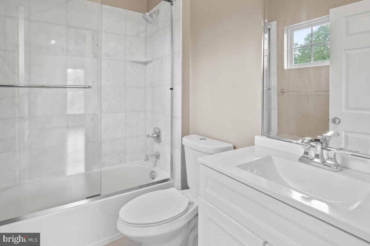 THE WARFIELDS II - Residential