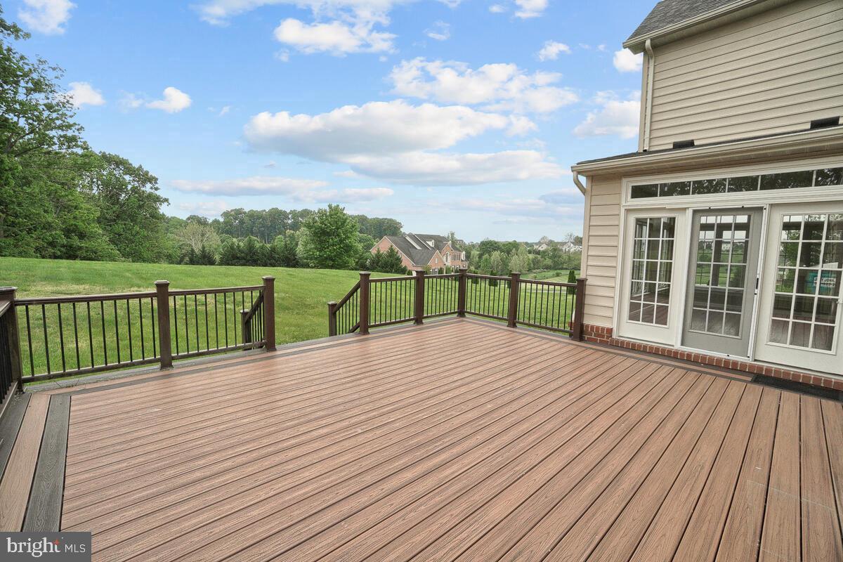 THE WARFIELDS II - Residential