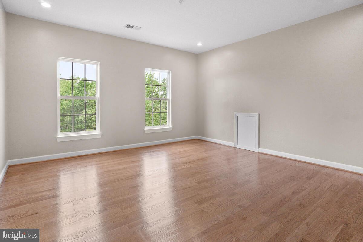 THE WARFIELDS II - Residential