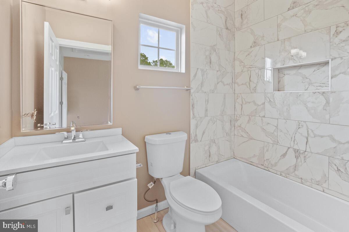 THE WARFIELDS II - Residential