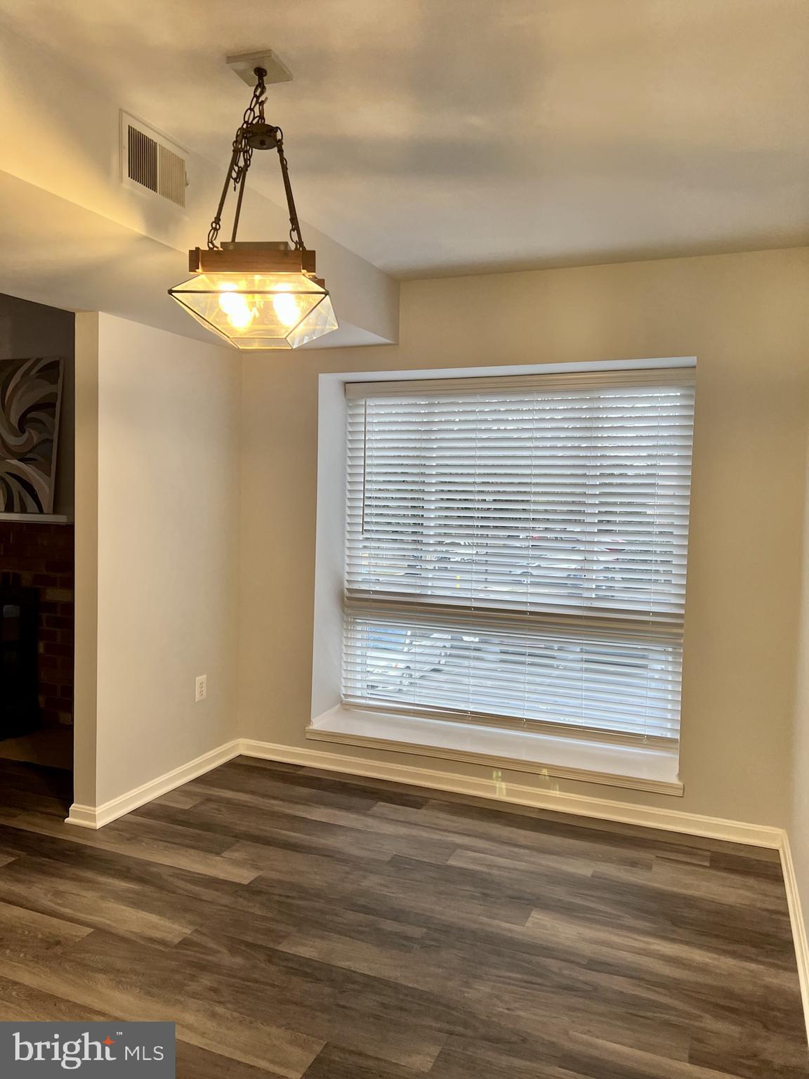 FAIRFAX PLAZA TOWNHOUSES - Residential Lease