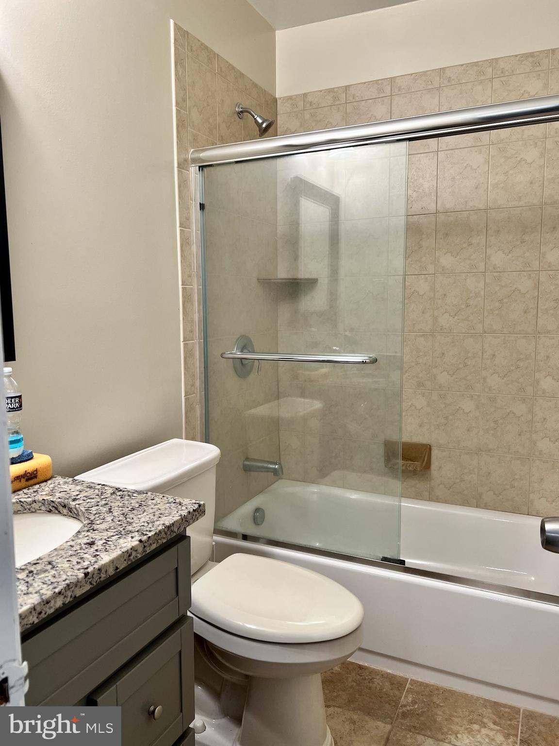 FAIRFAX PLAZA TOWNHOUSES - Residential Lease