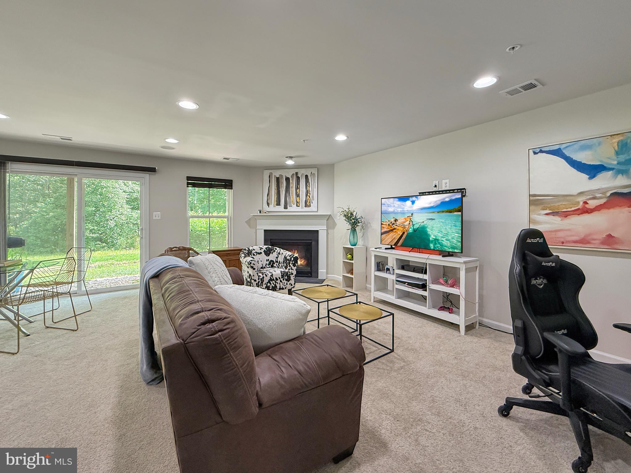 CREEKSIDE VILLAGE AT TANYARD SPRINGS - Residential