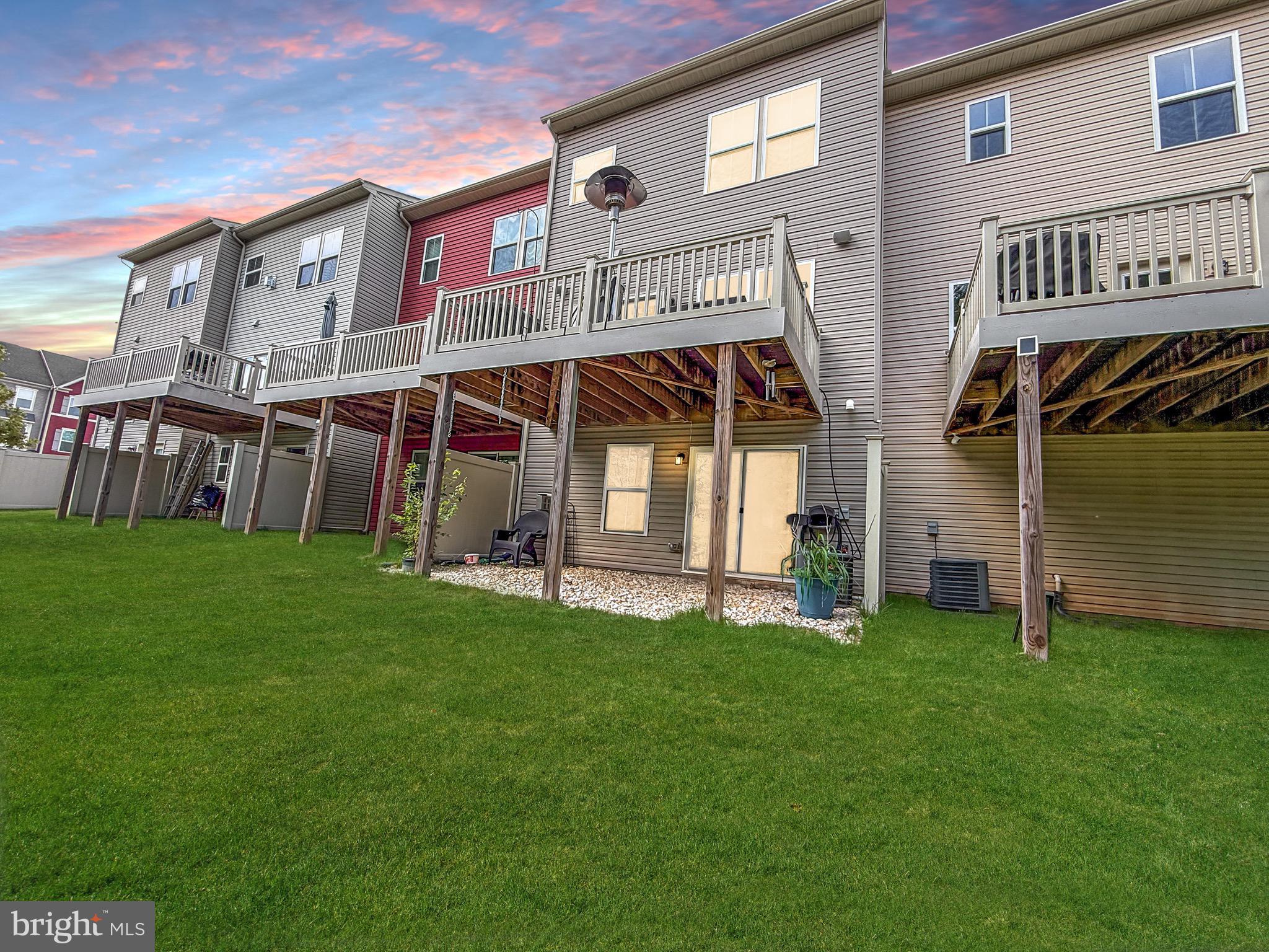 536 WILLOW BEND DRIVE