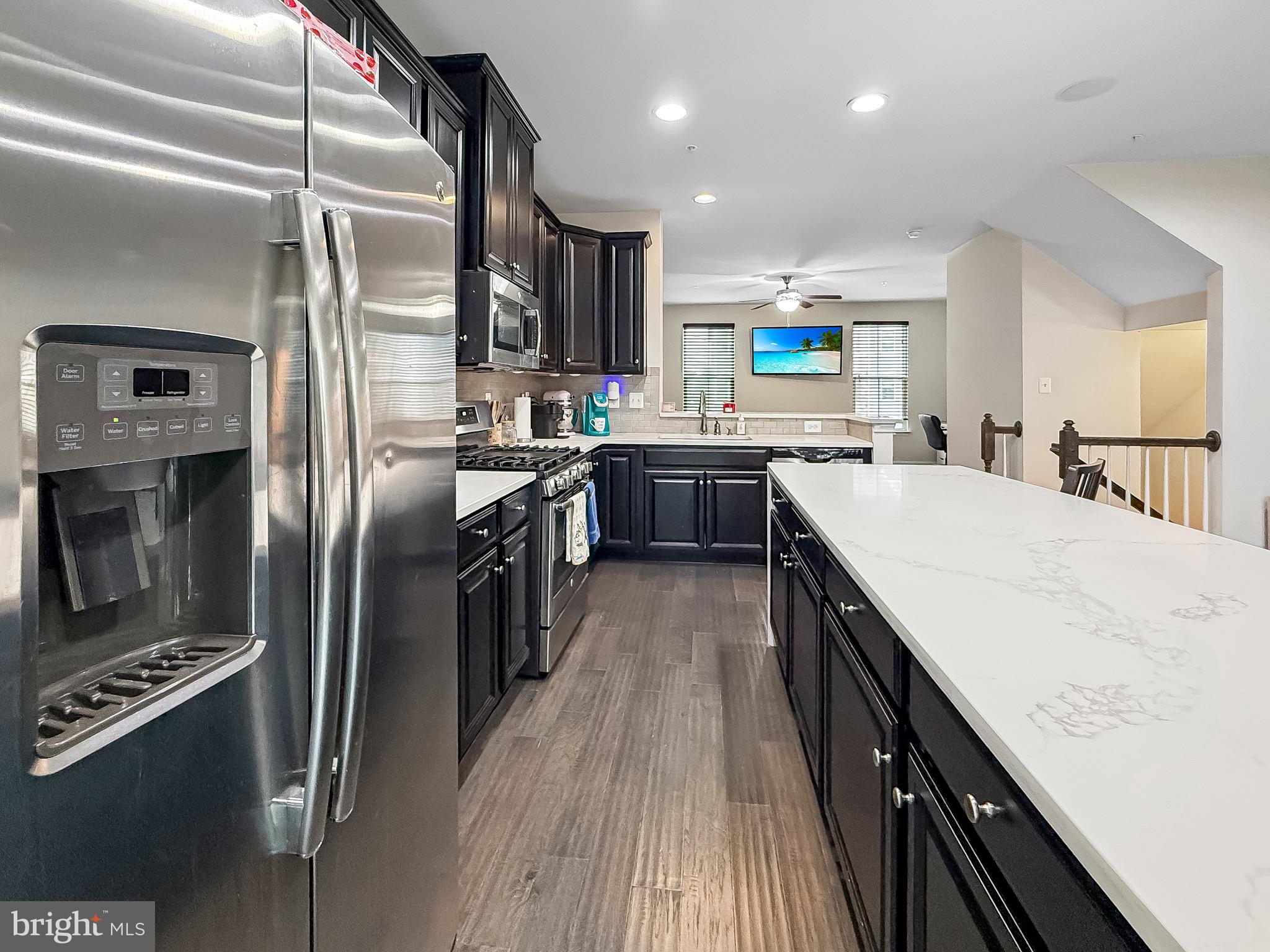 CREEKSIDE VILLAGE AT TANYARD SPRINGS - Residential