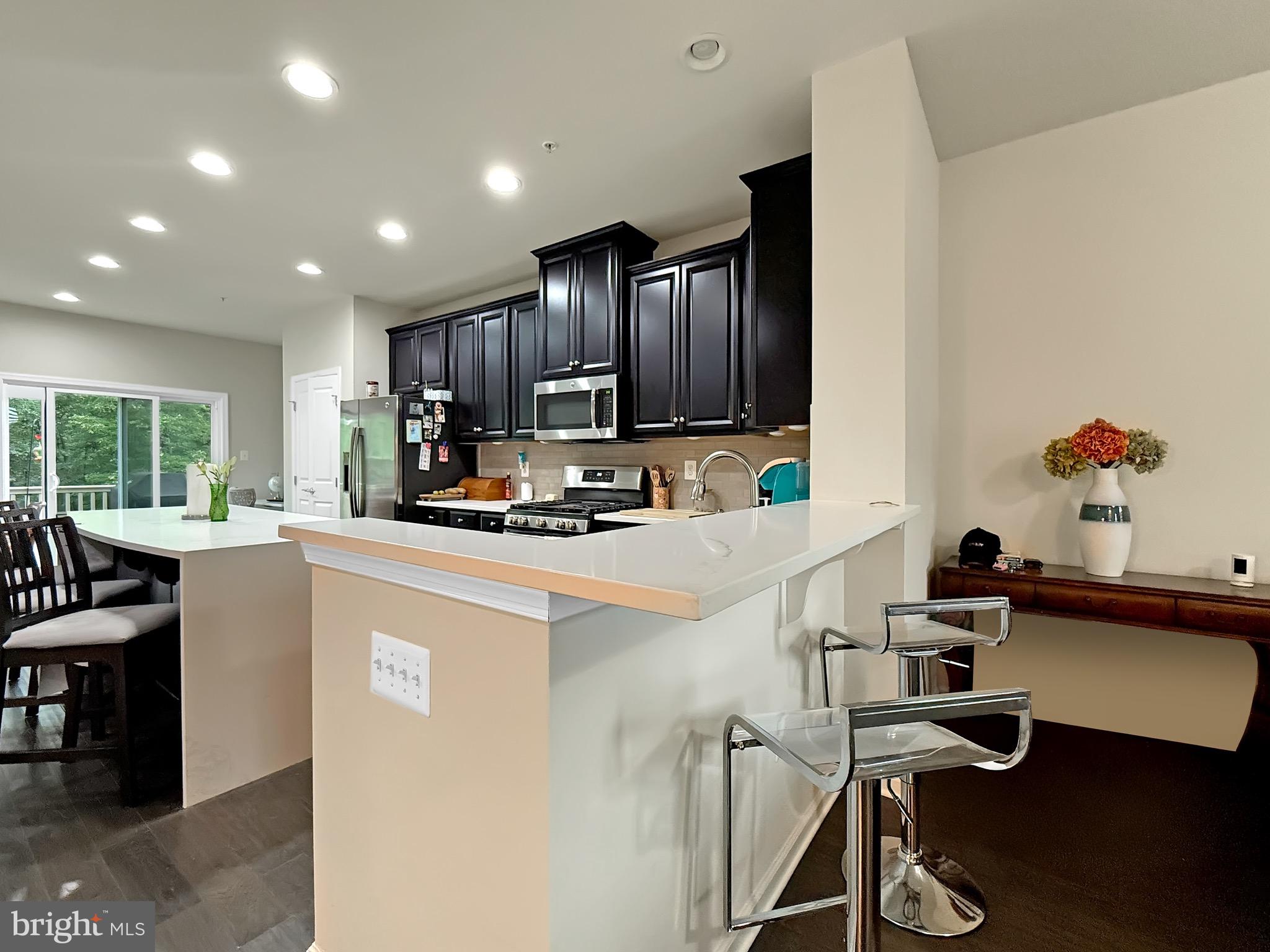 CREEKSIDE VILLAGE AT TANYARD SPRINGS - Residential