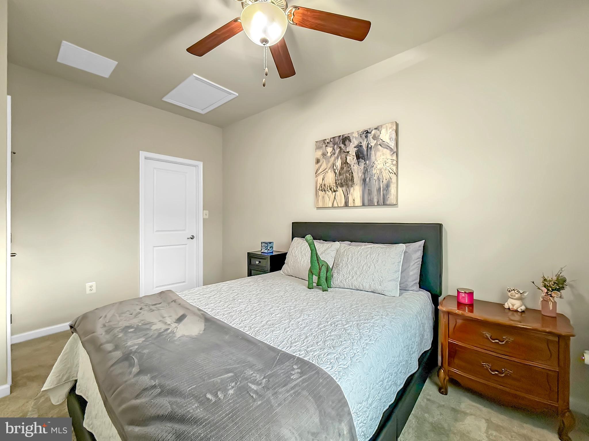 CREEKSIDE VILLAGE AT TANYARD SPRINGS - Residential