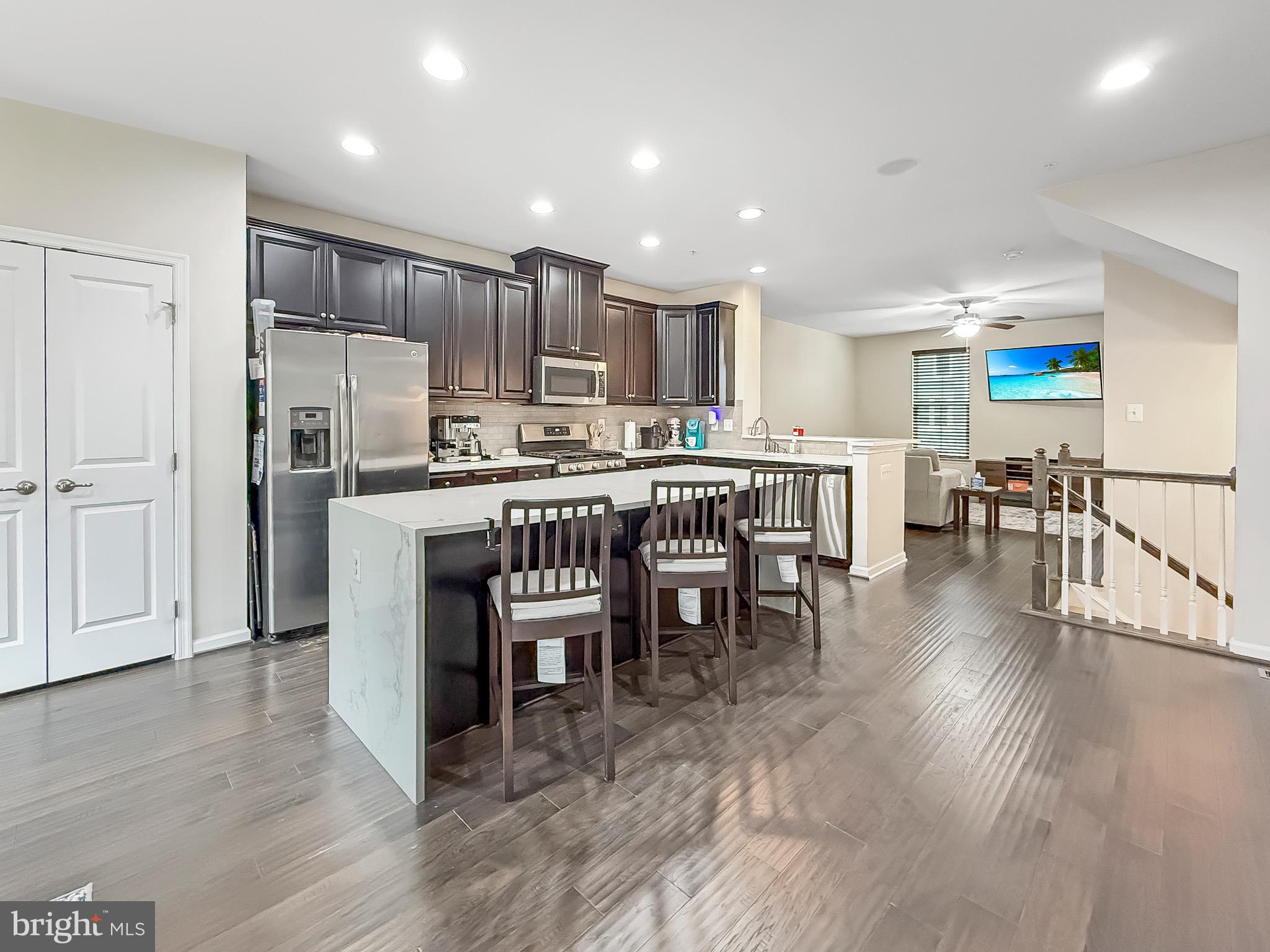 CREEKSIDE VILLAGE AT TANYARD SPRINGS - Residential