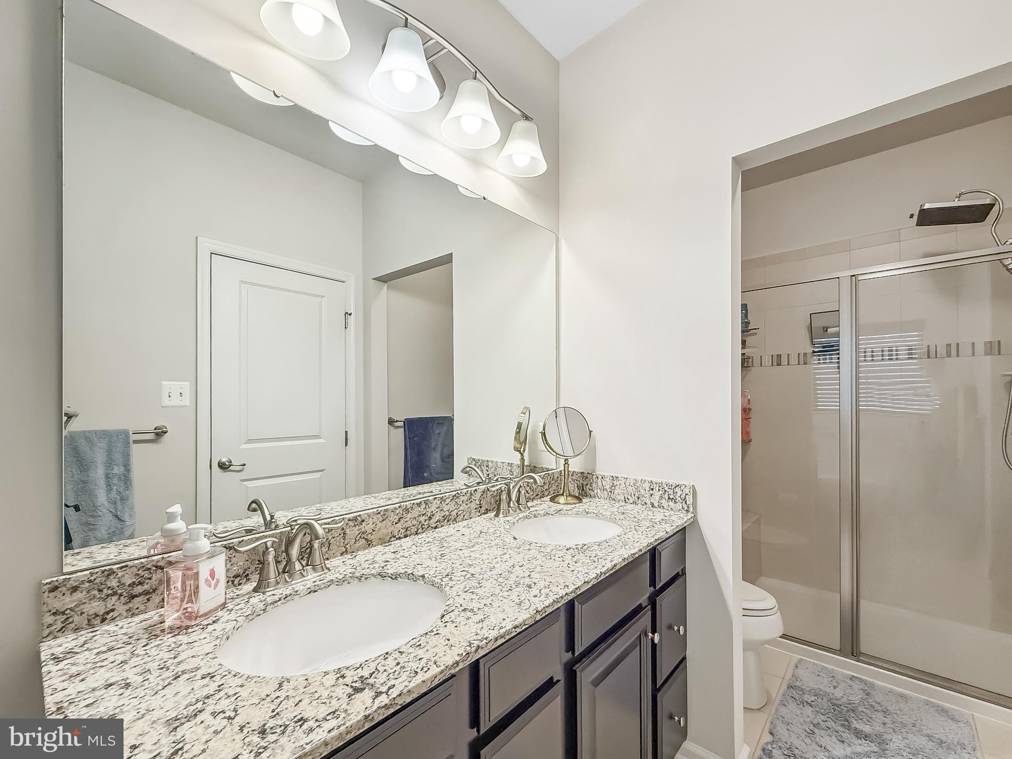 CREEKSIDE VILLAGE AT TANYARD SPRINGS - Residential