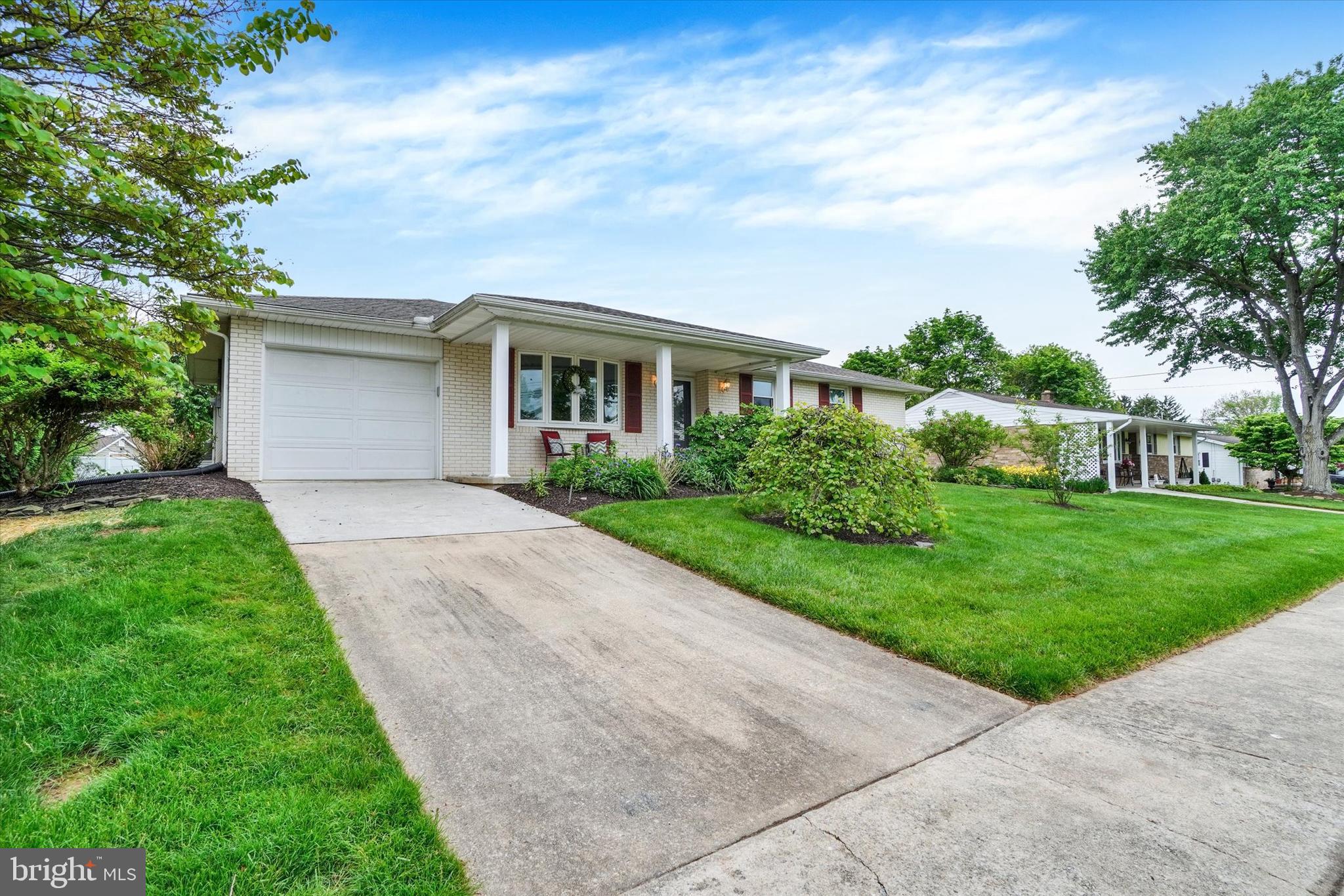 2238 CEDAR ROAD