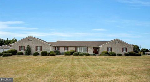674 LOHMAN AVENUE GREENCASTLE PA 17225