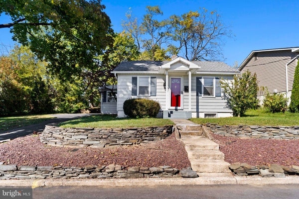 2030 LINCOLN ST, CAMP HILL, PA 17011 - Image 3fa77c04d201da8ad7a5c0aa0f624e7f/2176743699