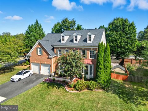 2725 ROBALEED WAY HERNDON VA 20171
