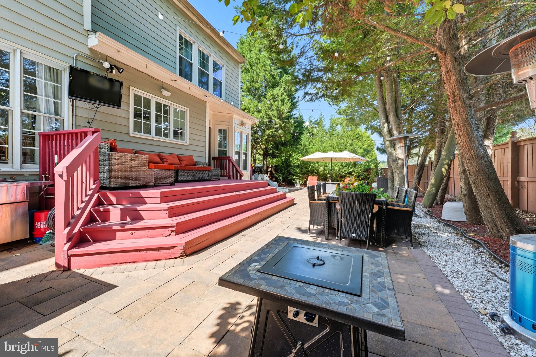 OAK HILL - Residential