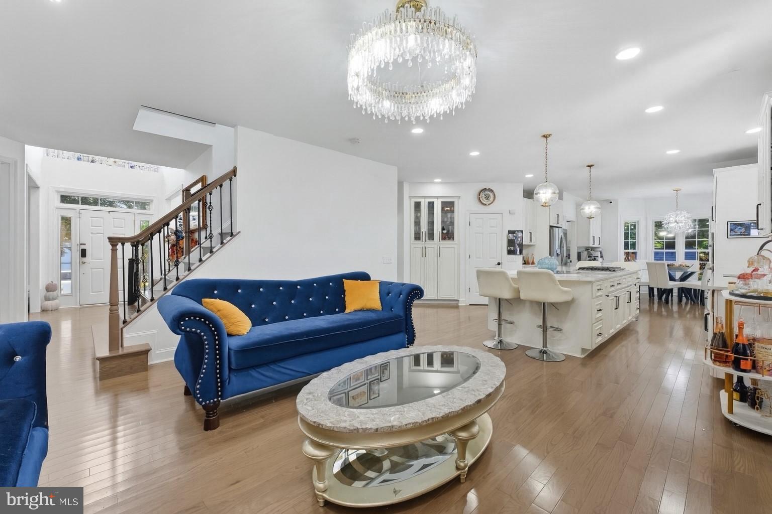 OAK HILL - Residential