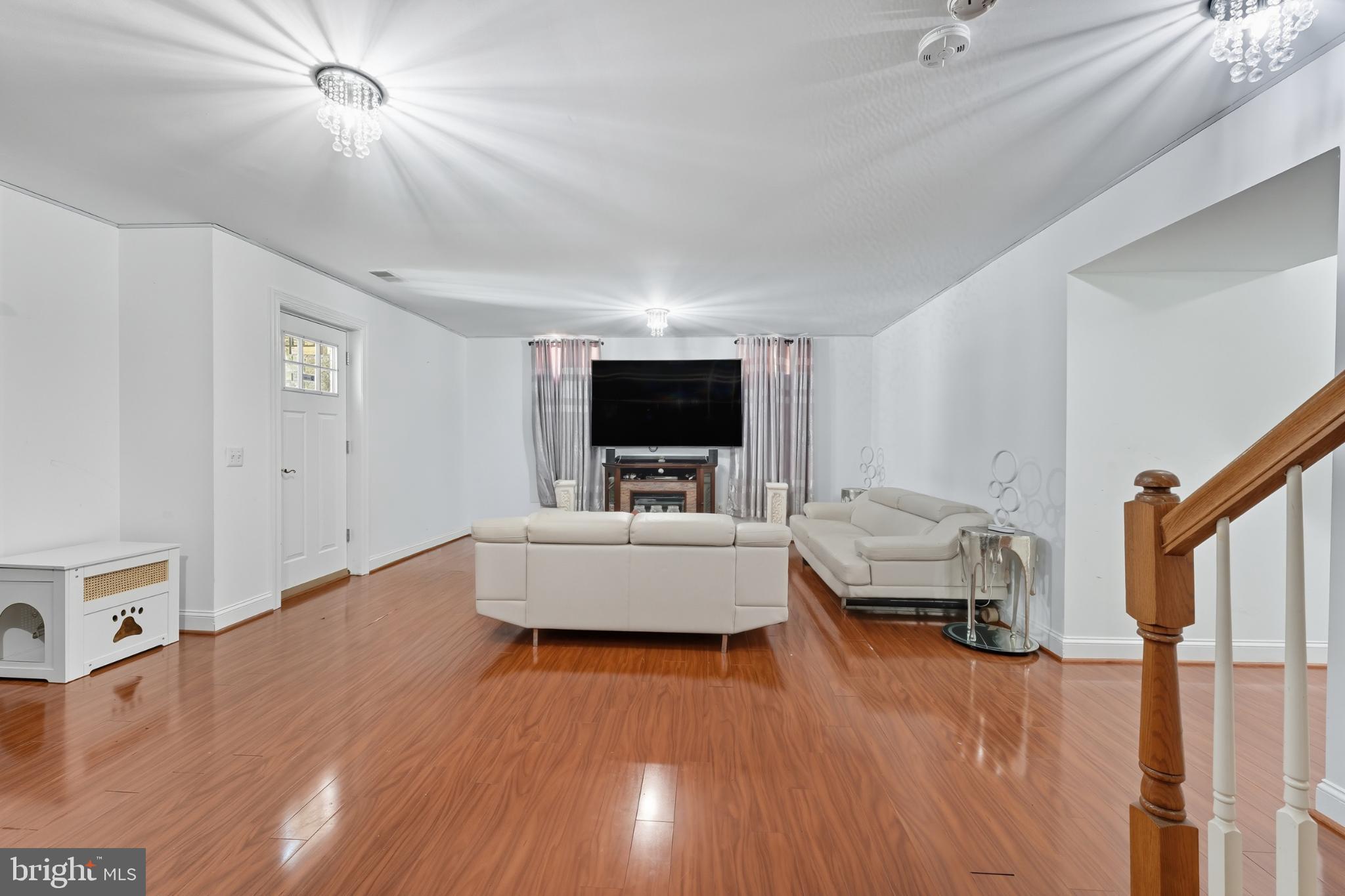 OAK HILL - Residential