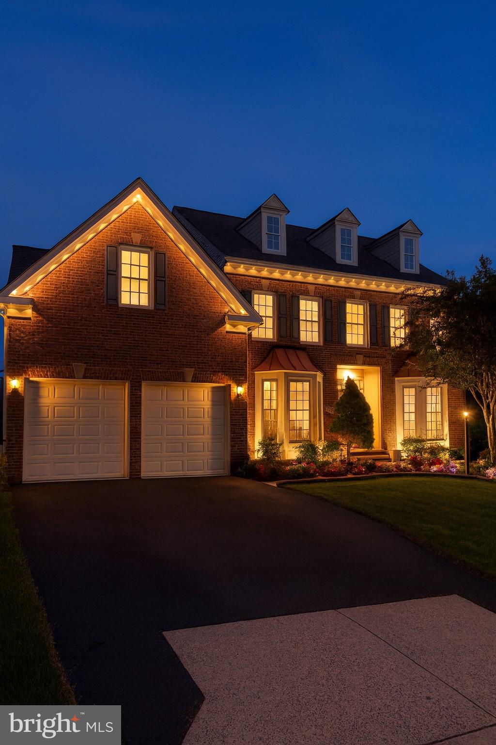 OAK HILL - Residential