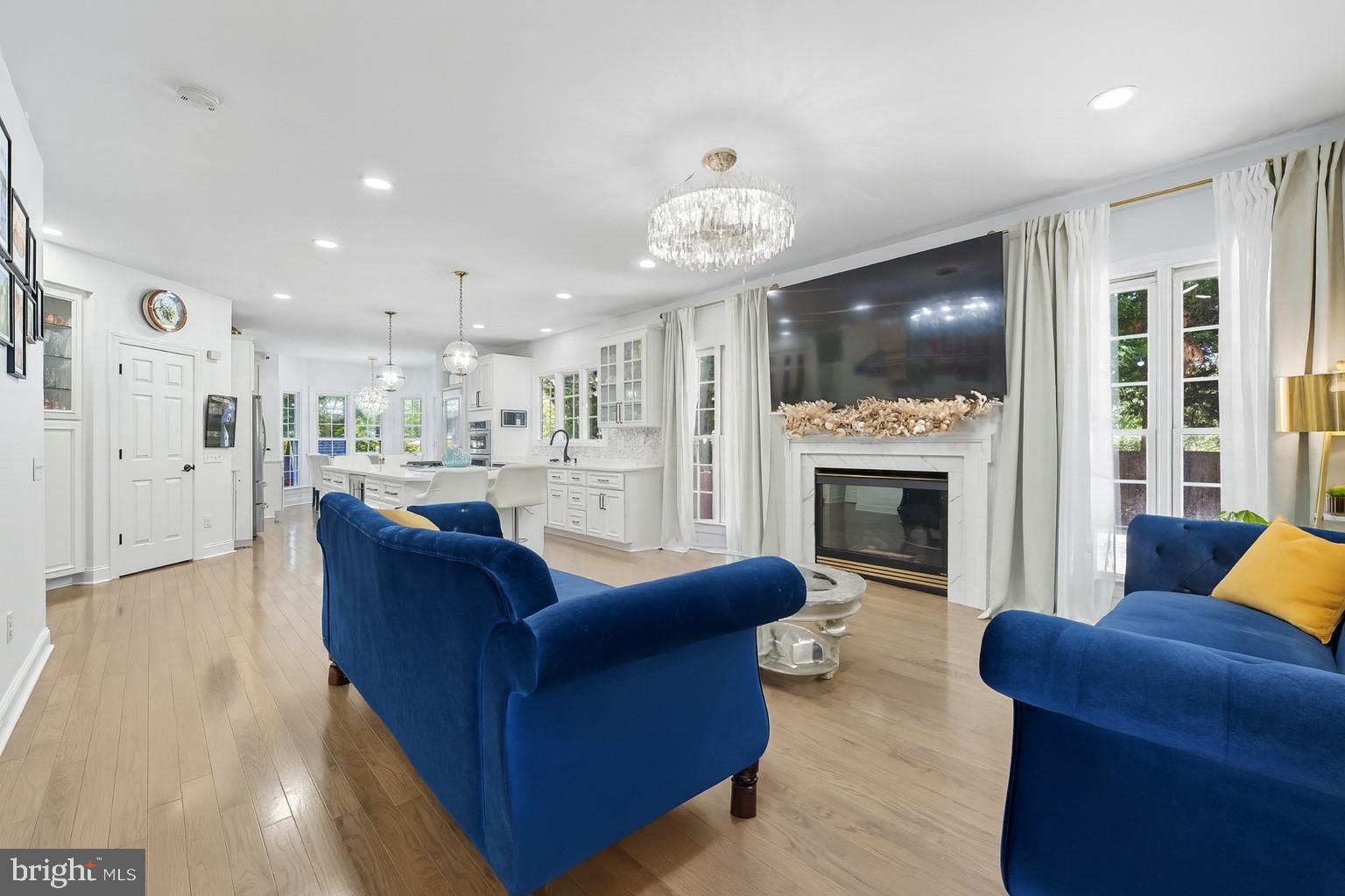 OAK HILL - Residential