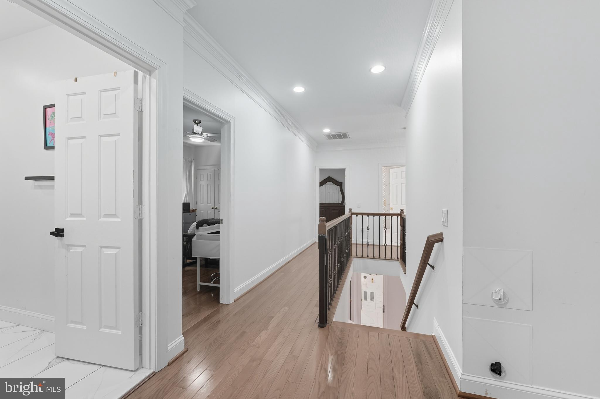 OAK HILL - Residential